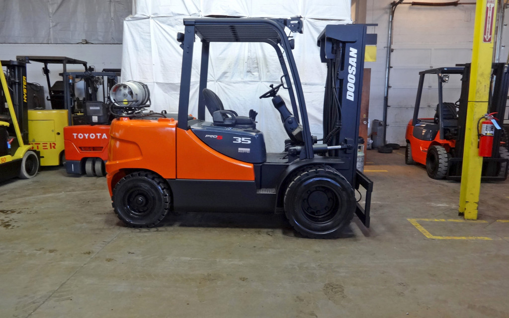 2008 Doosan G35-5 Forklift on Sale in Texas