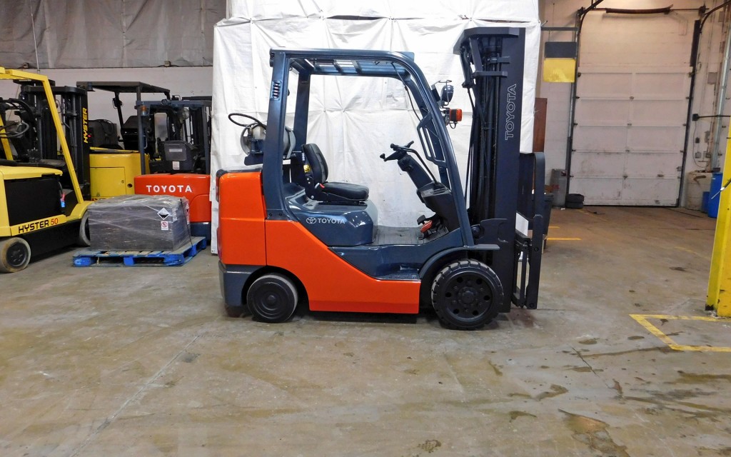 2008 Toyota 8FGCU32 Forklift on Sale in Texas