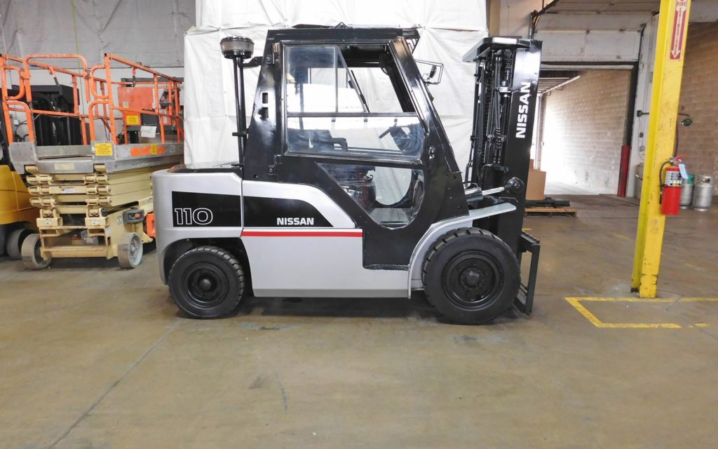  2011 Nissan PFD110Y Forklift On Sale In Texas