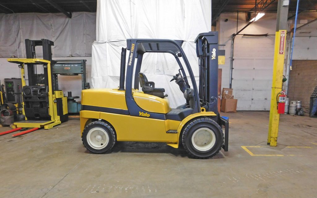  2013 Yale GDP110VX Forklift on Sale in Texas