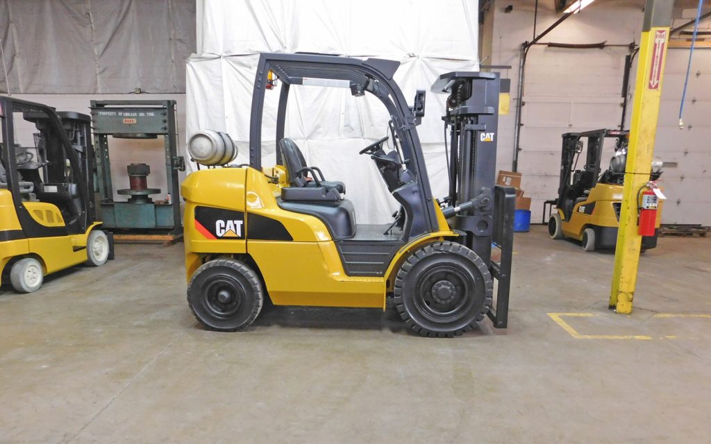  2011 Caterpillar P8000 Forklift on Sale in Texas